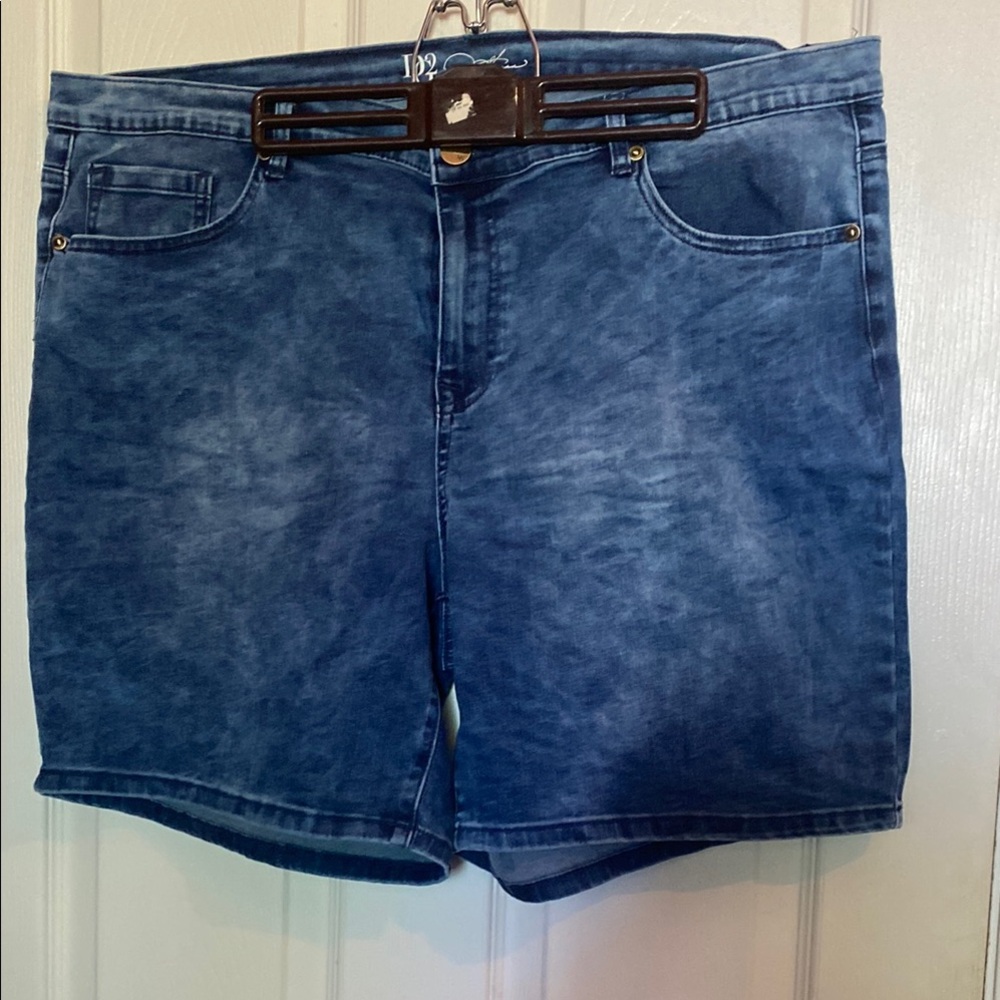 DG2 by Diane Gilman Blue Jean Shorts